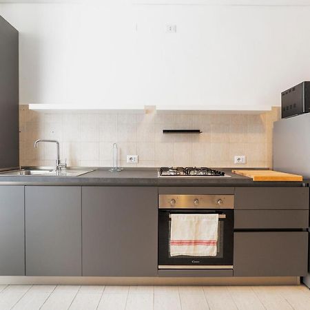 Roomy Apartment Close To Subway M5! Milano Dış mekan fotoğraf